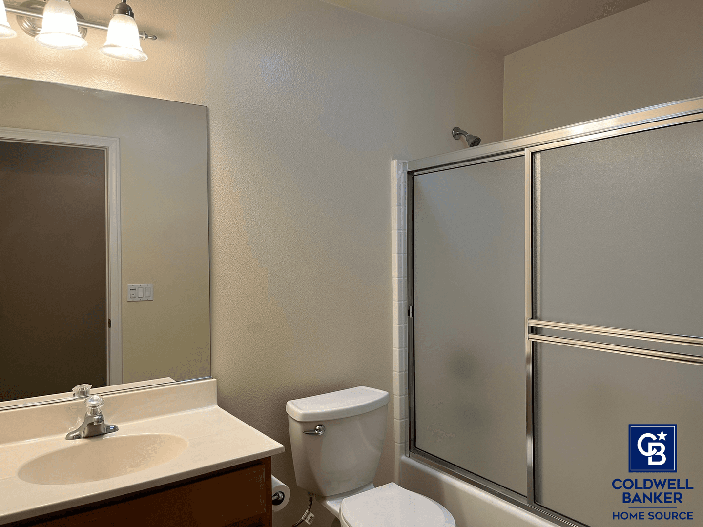 Apple Valley Apartment: 16181 Tuscola Rd