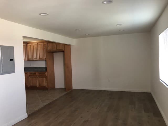 Barstow Apartment: 200 W. Williams