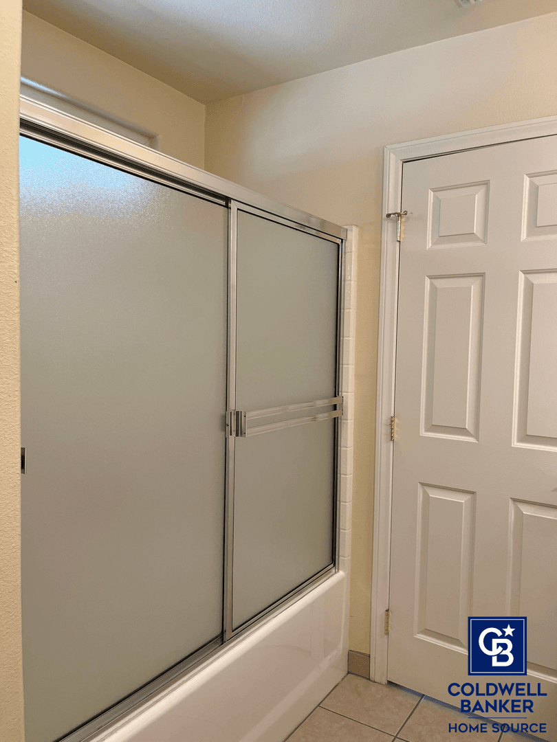 Apple Valley Apartment: 16181 Tuscola Rd