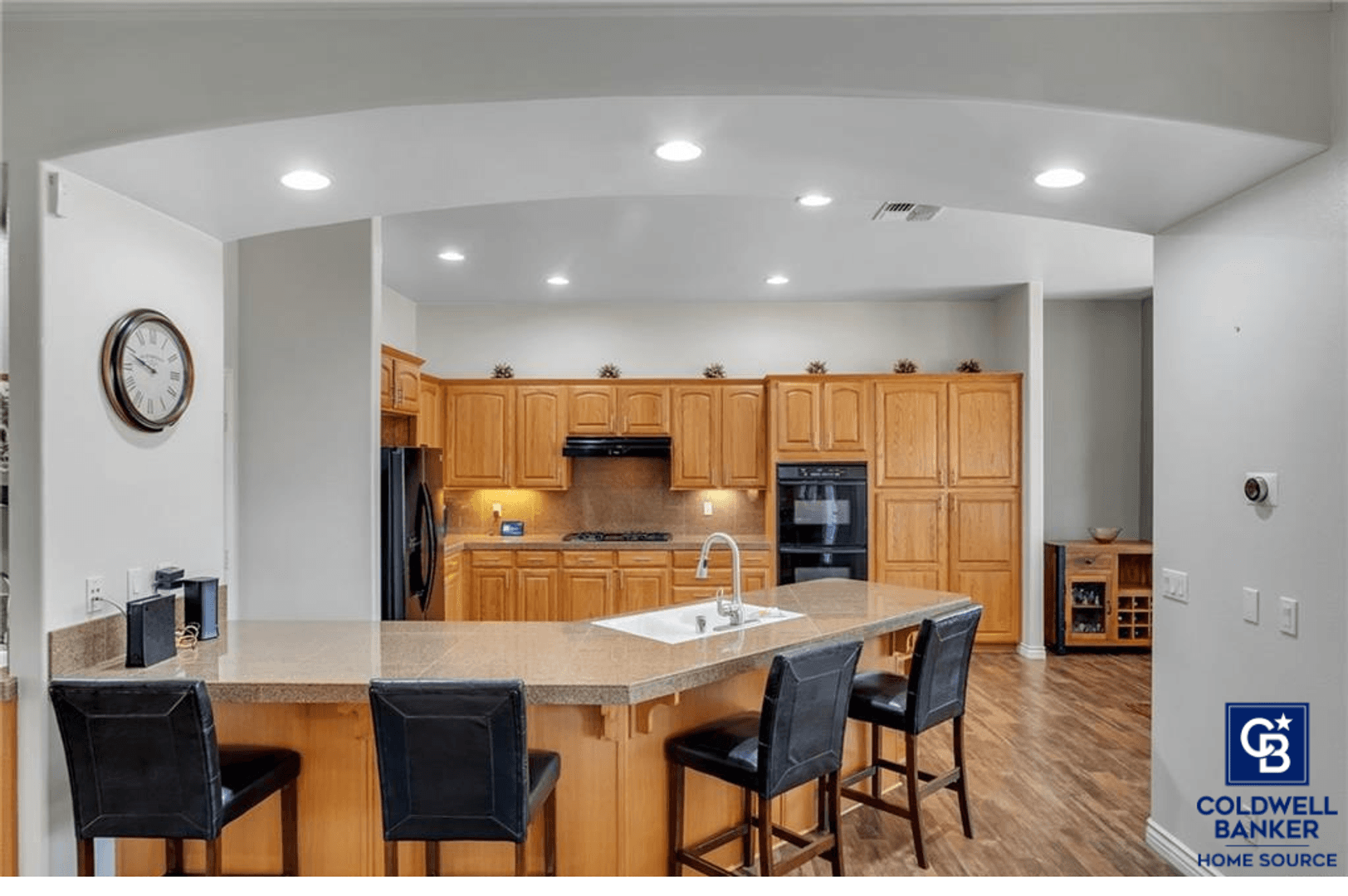 Apple Valley House: 19274 Kanbridge St.