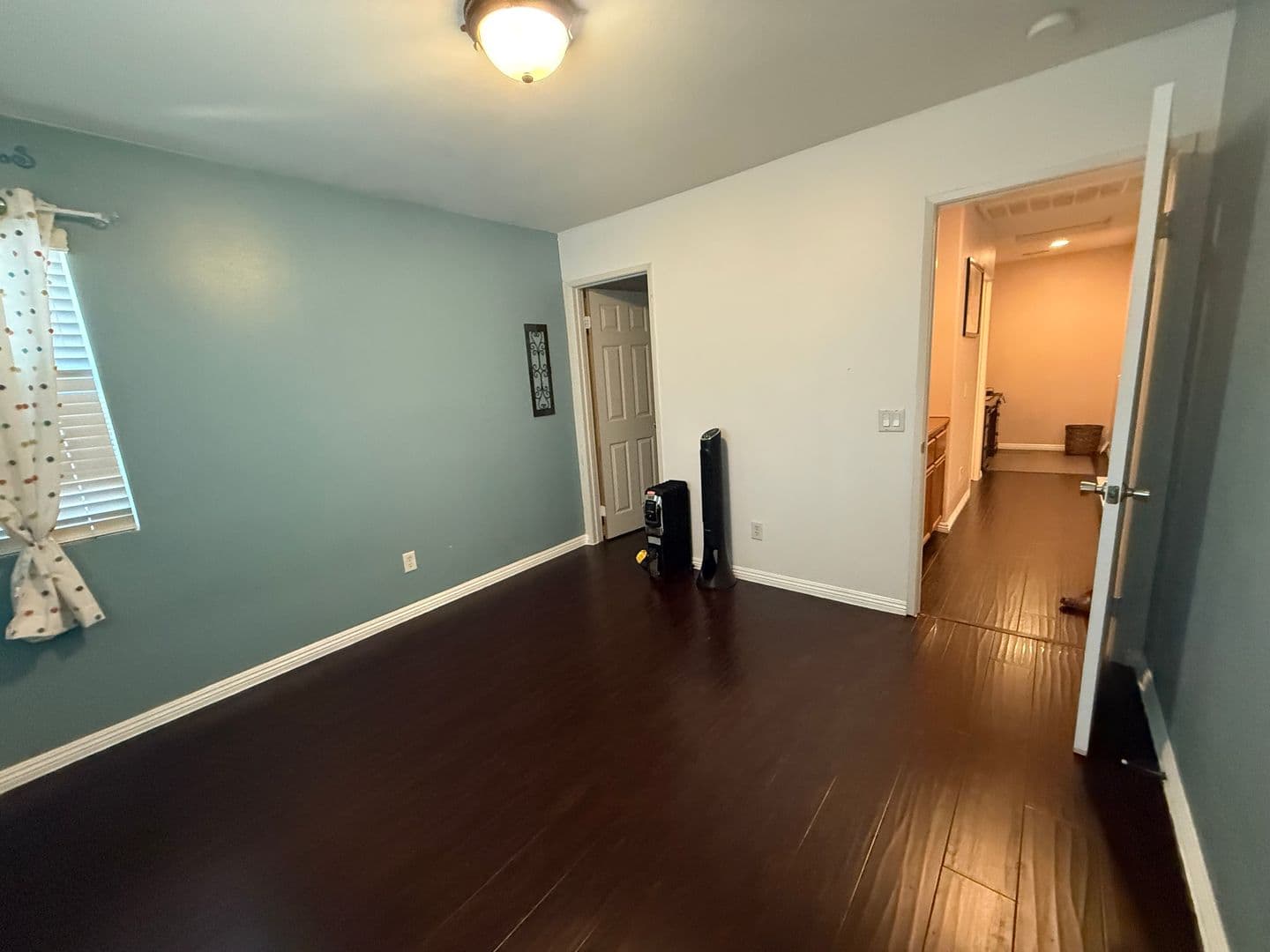 Hesperia House: 12951 Susanville St