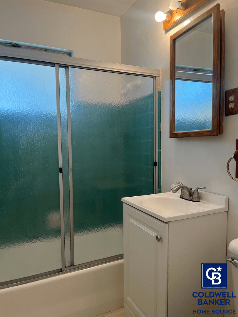 Apple Valley Apartment: 15775 Pohez Rd.