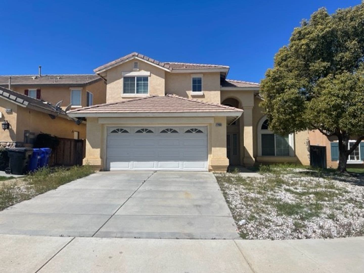 Victorville House: 12866 Brookdale St