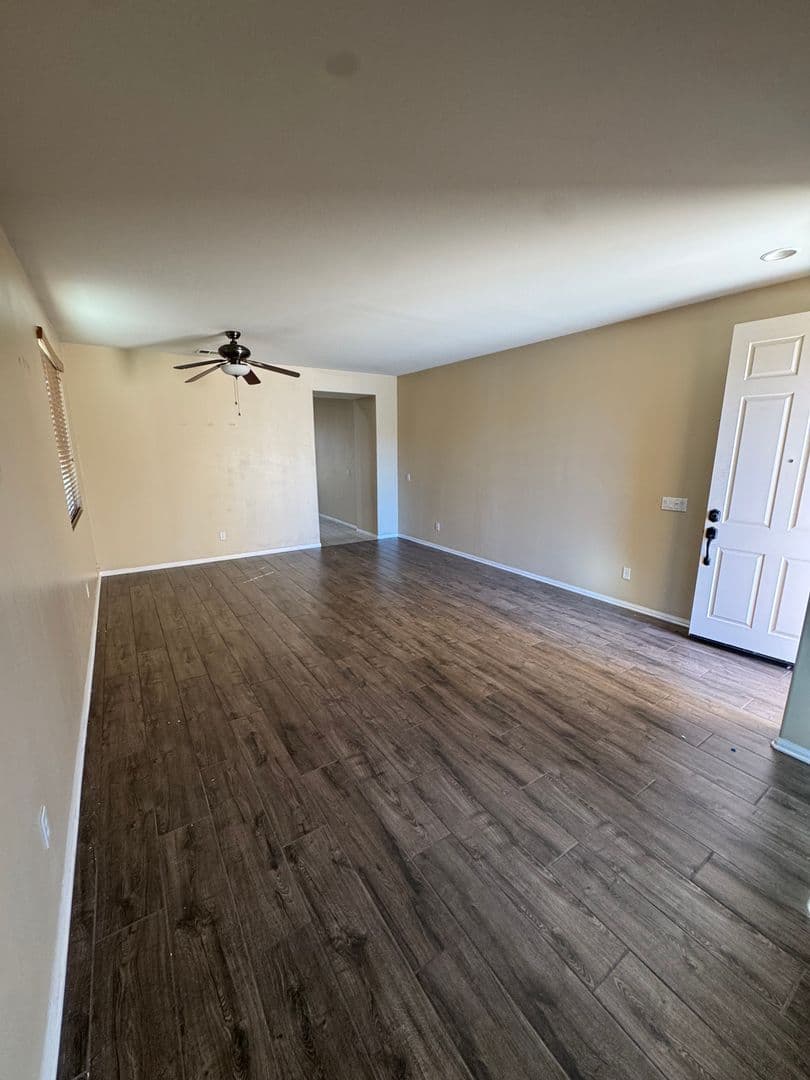 Victorville House: 16636 Desert Lily Street