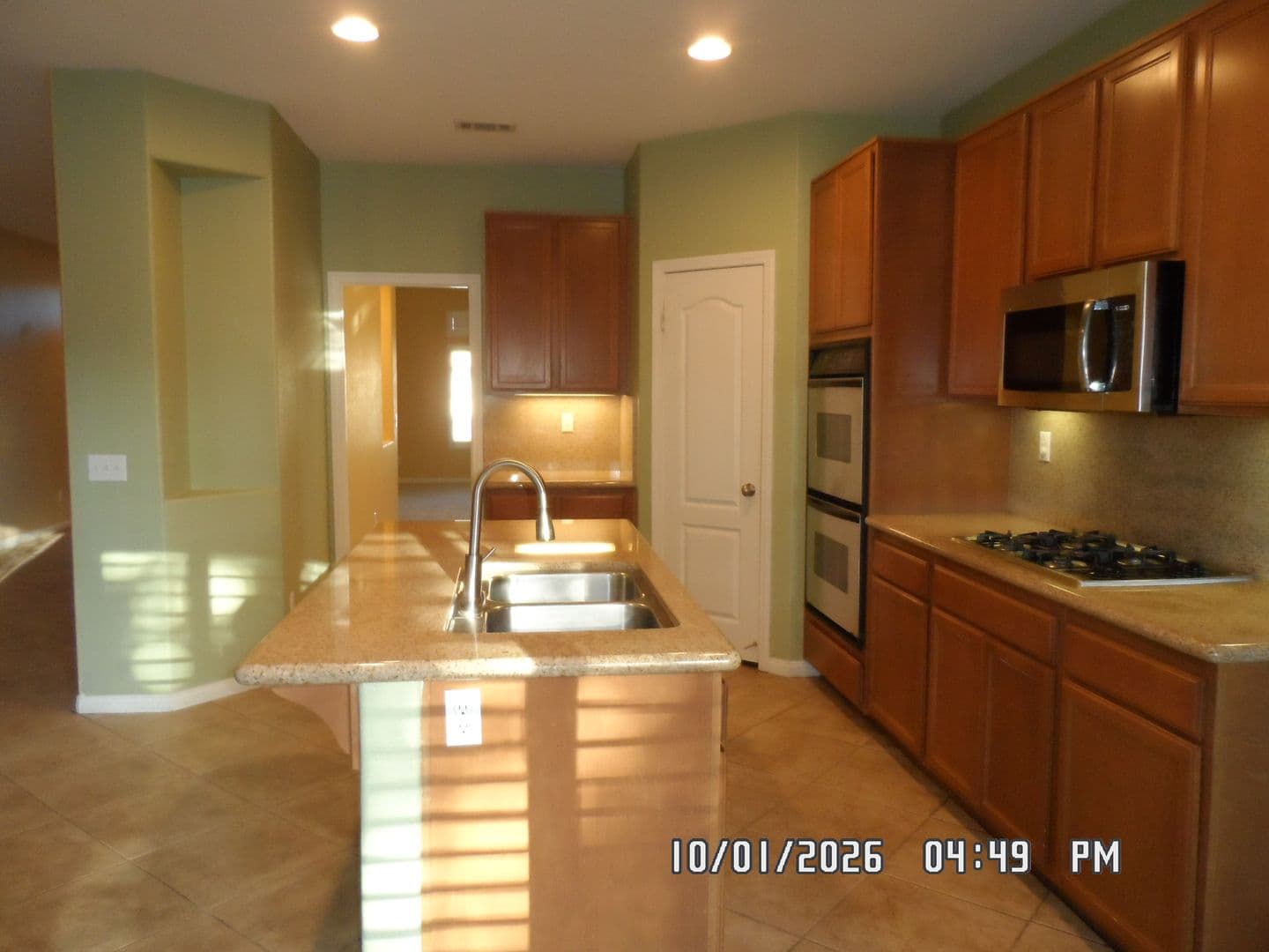 Victorville House: 13160 Banning Street