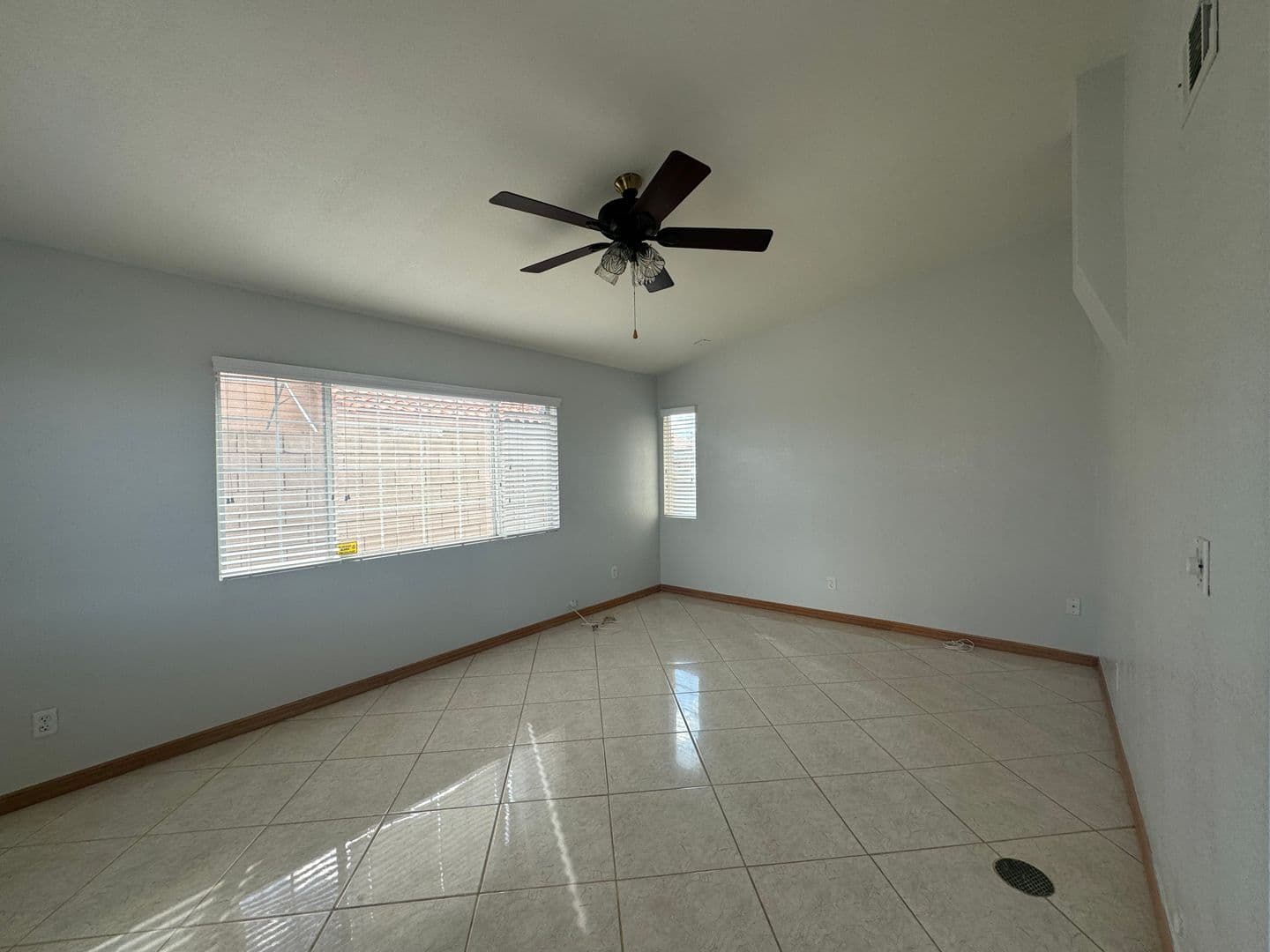Victorville House: 12715 Sundown Rd.
