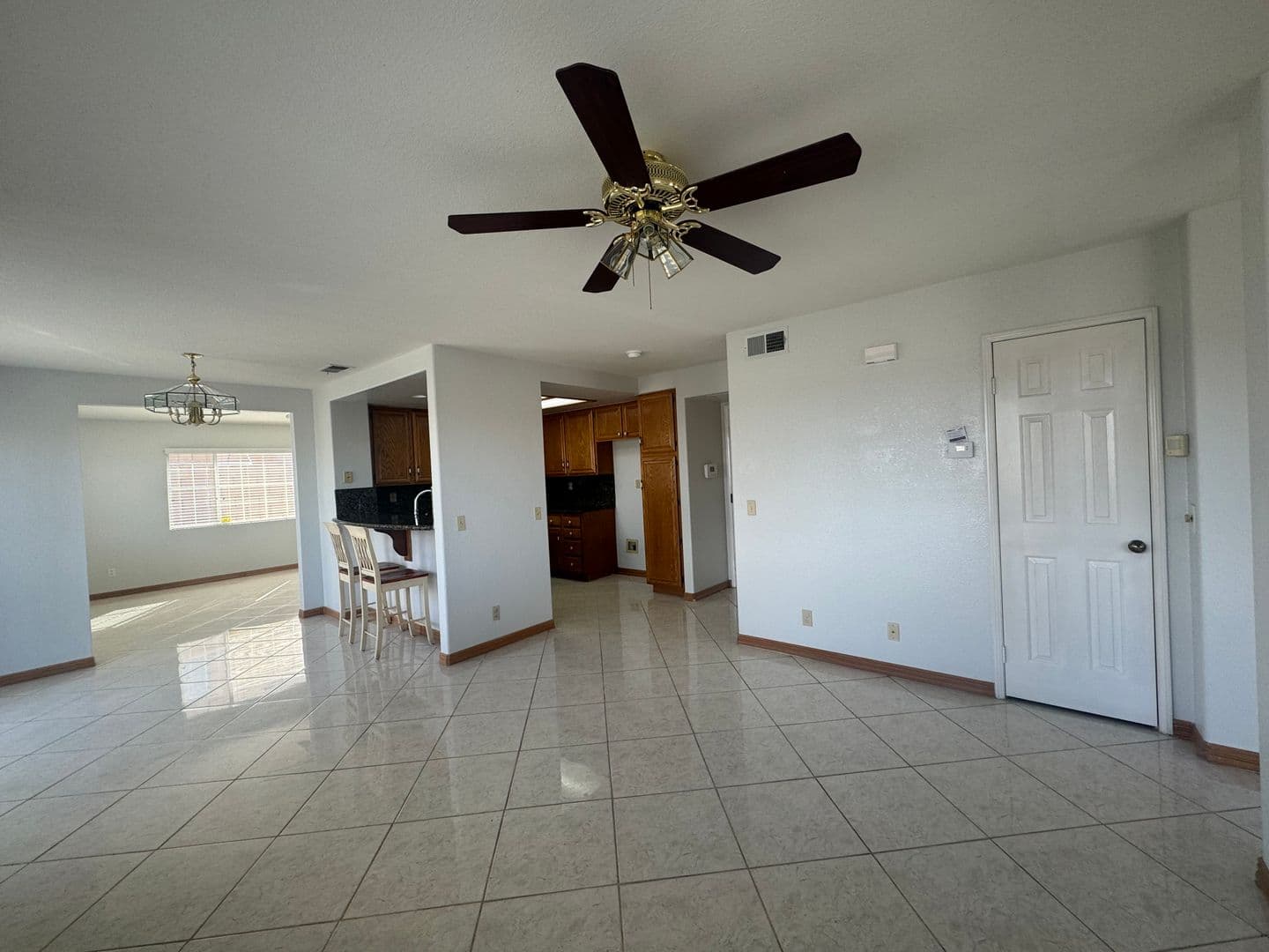 Victorville House: 12715 Sundown Rd.