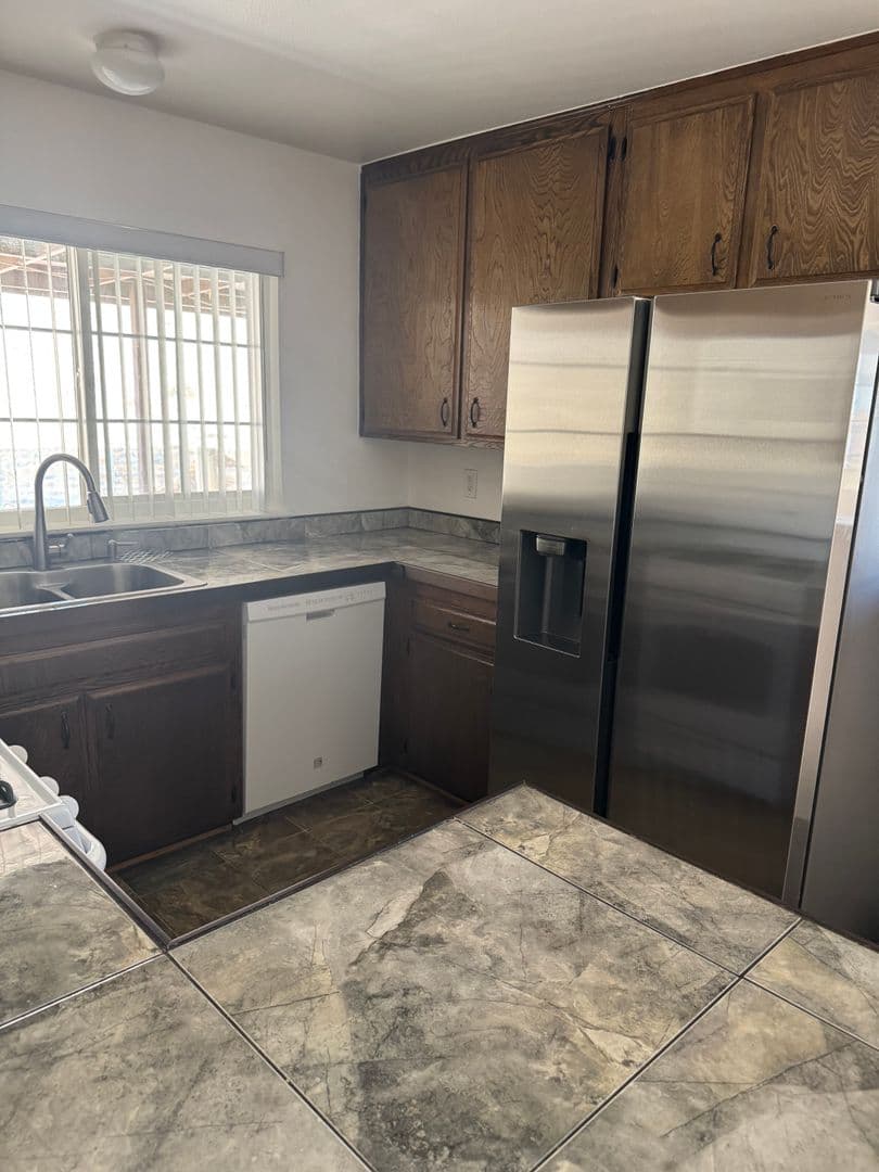 barstow House: 2032 Notre Dame ct