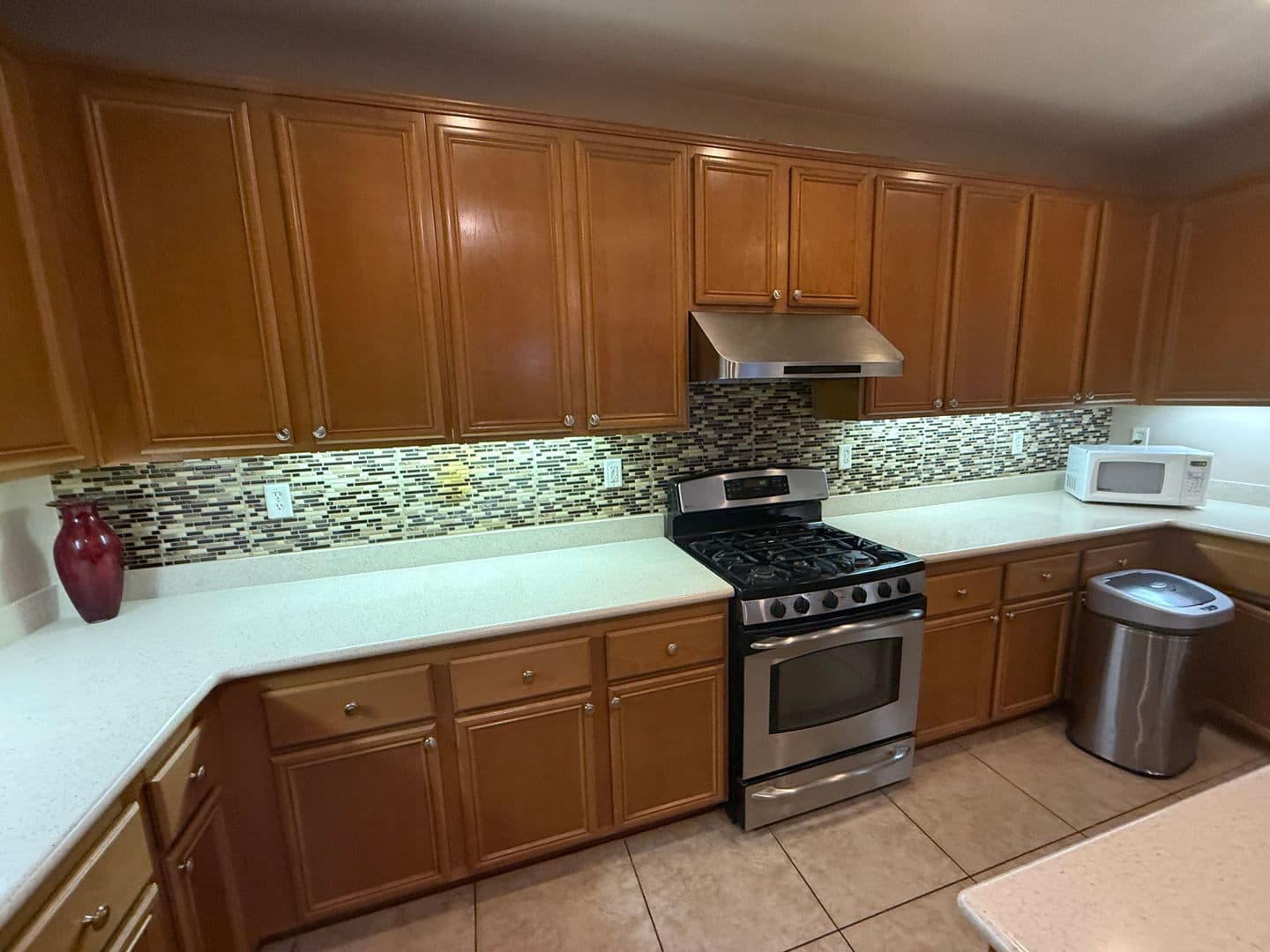 Hesperia House: 12951 Susanville St
