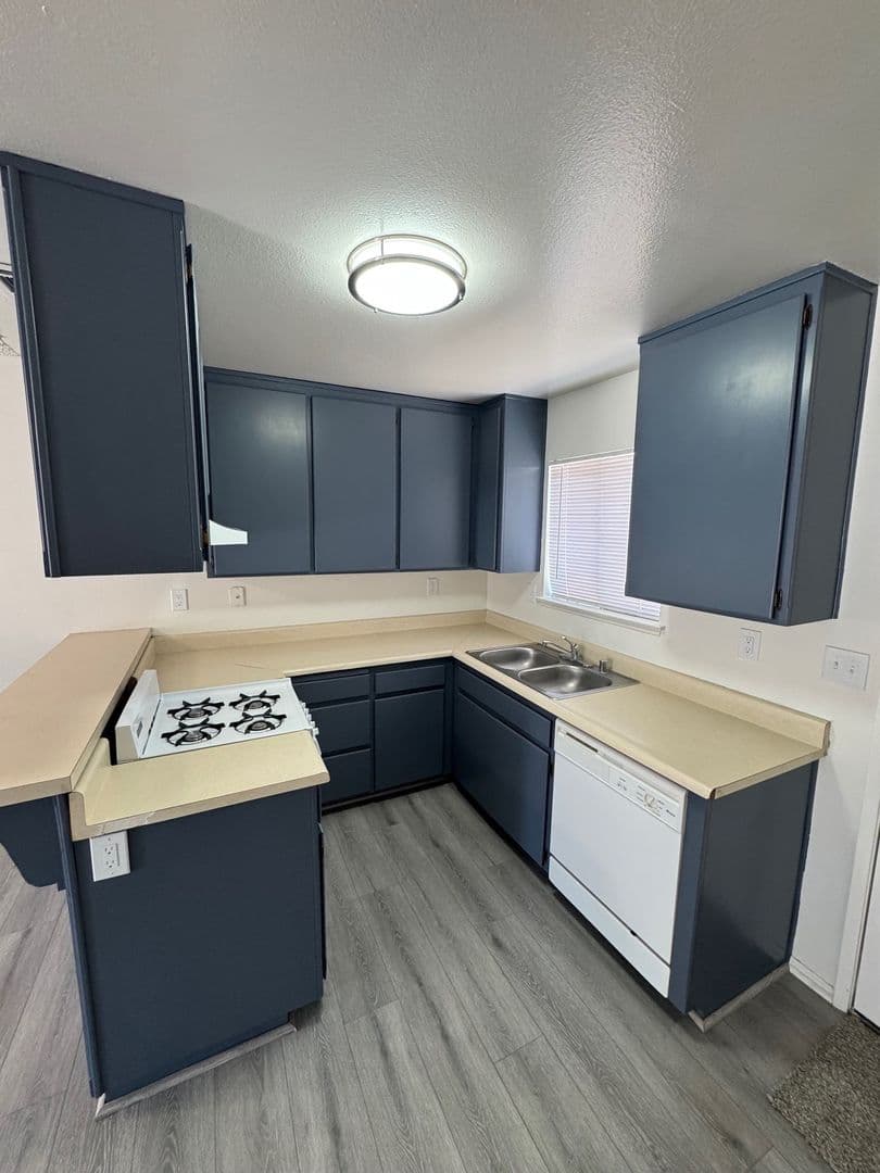 Apple Valley Apartment: 15757 Olalee Road