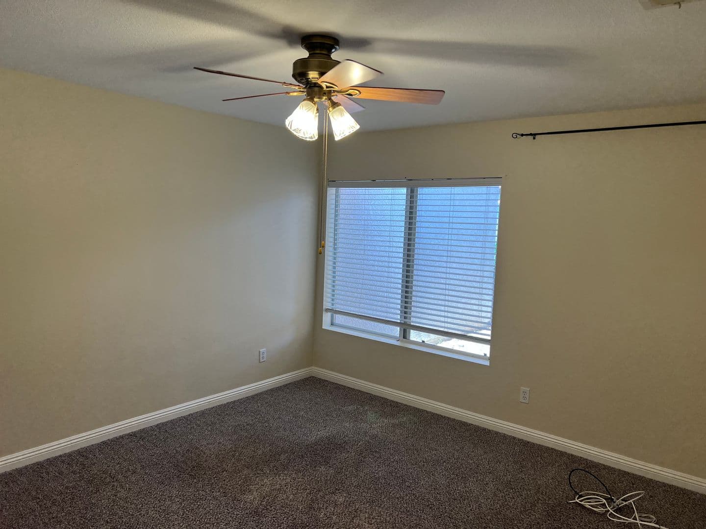 Apple Valley House: 11531 Oak Street