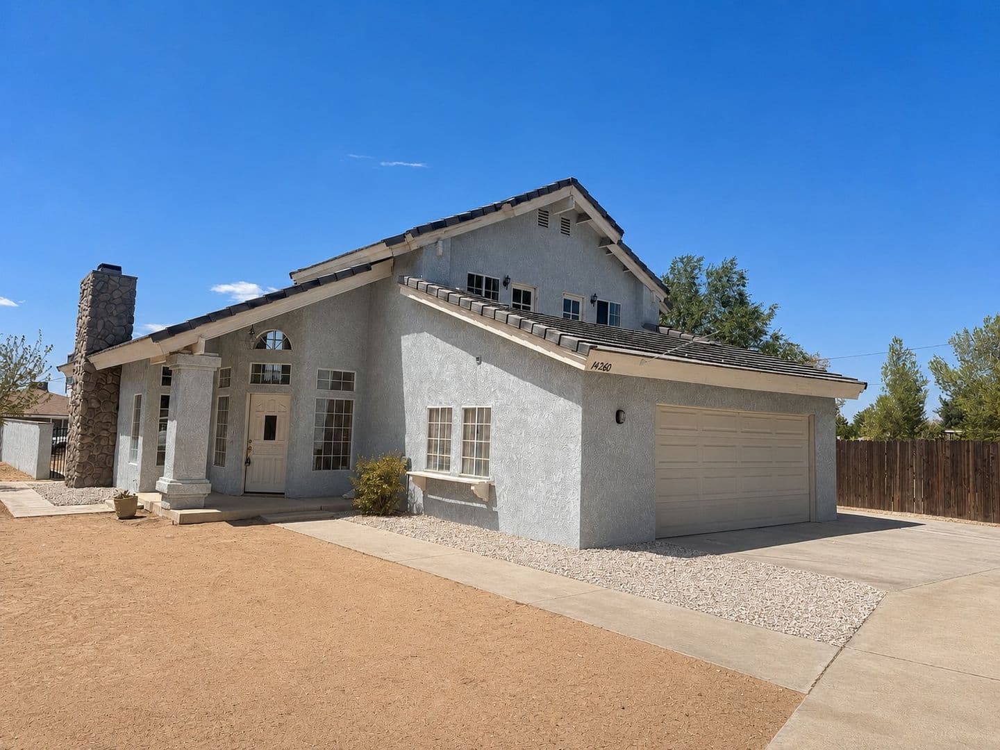 Apple Valley House: 14260 Mandan Road