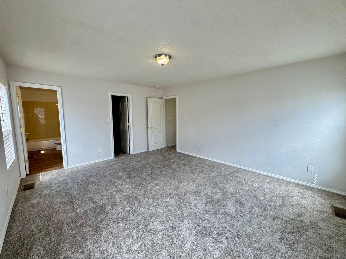Albuquerque House: 4361 Altura Vista Ln NE