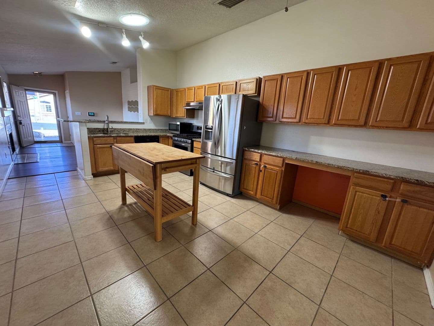 Albuquerque House: 6140 Ursa Ave NW