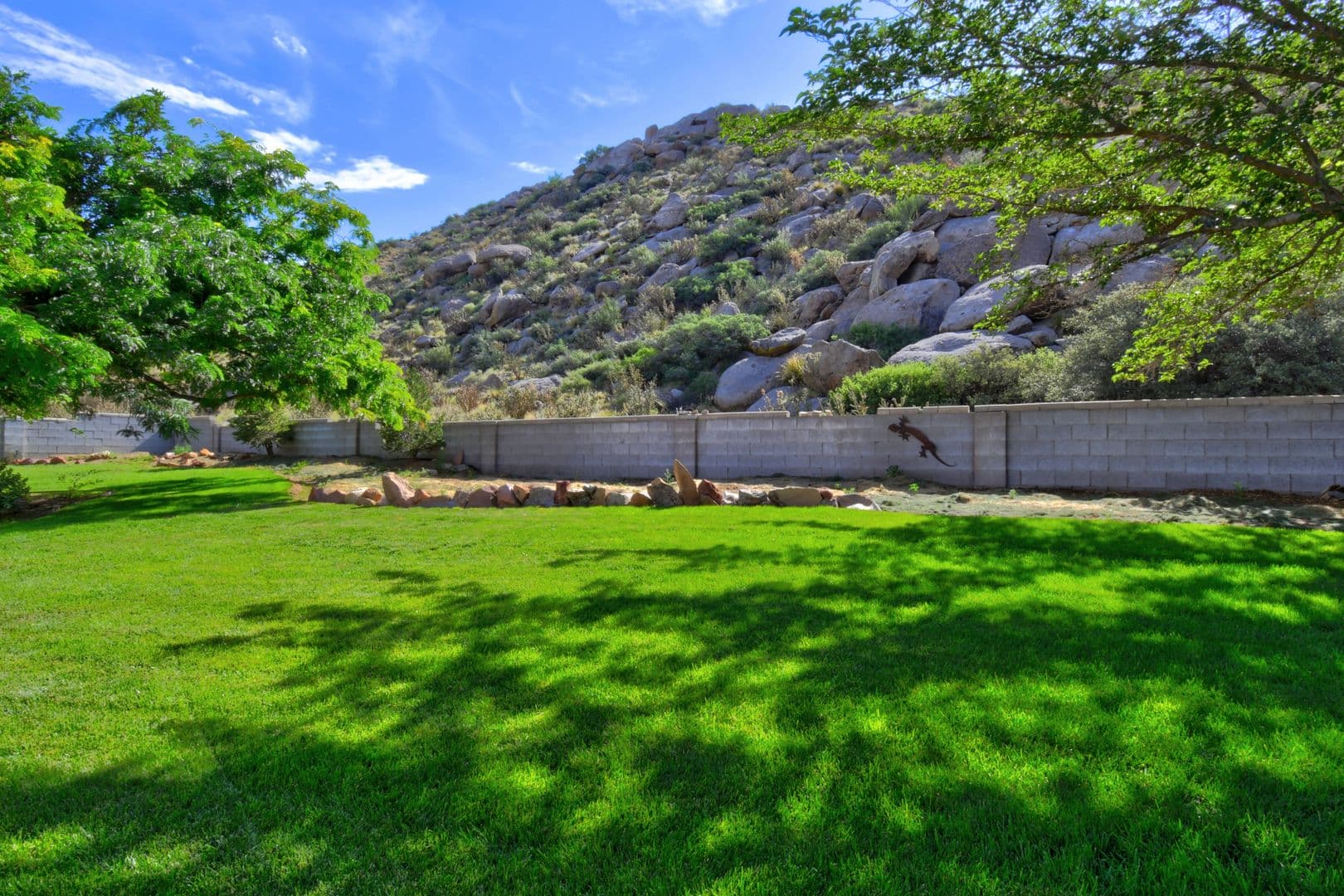 Albuquerque House: 3112 Camino de la Sierra NE
