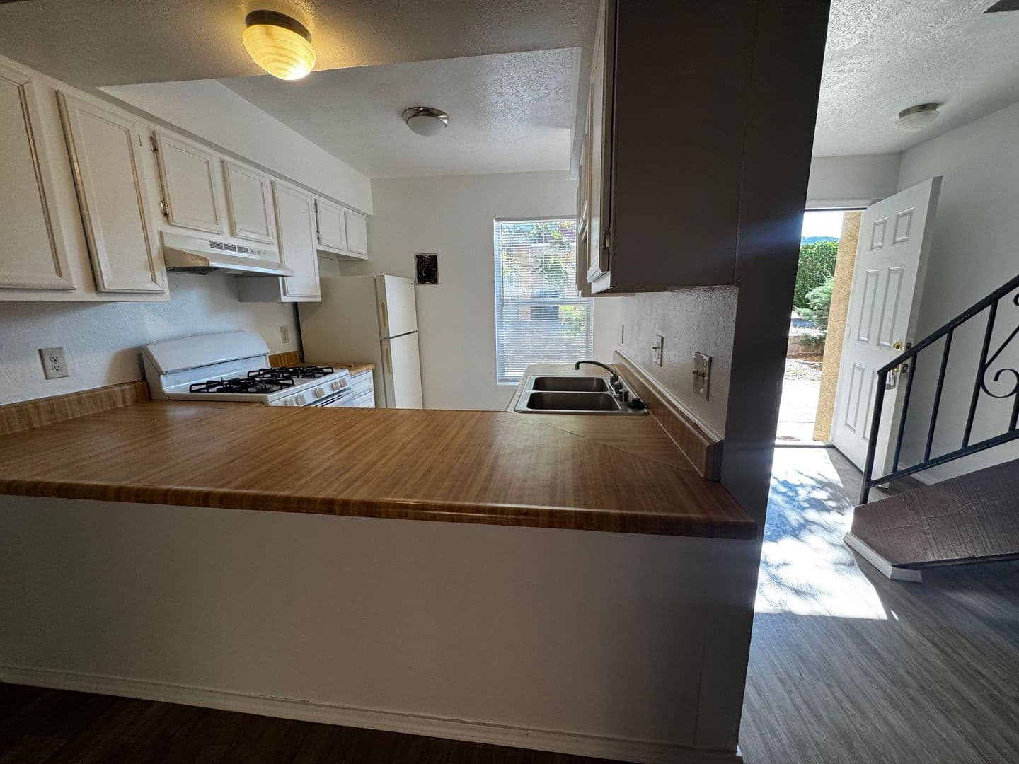 Albuquerque Apartment: 13309 Fruit Ave NE