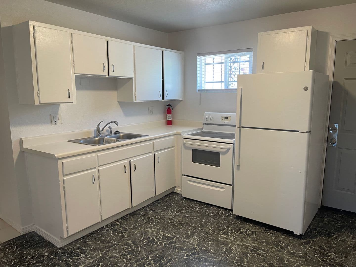 Albuquerque Apartment: 328 Utah NE