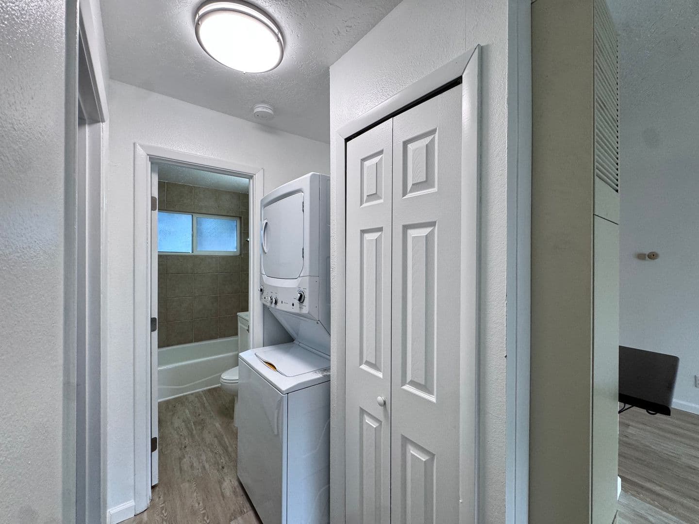 Albuquerque Apartment: 9416  Candelaria Blvd NE