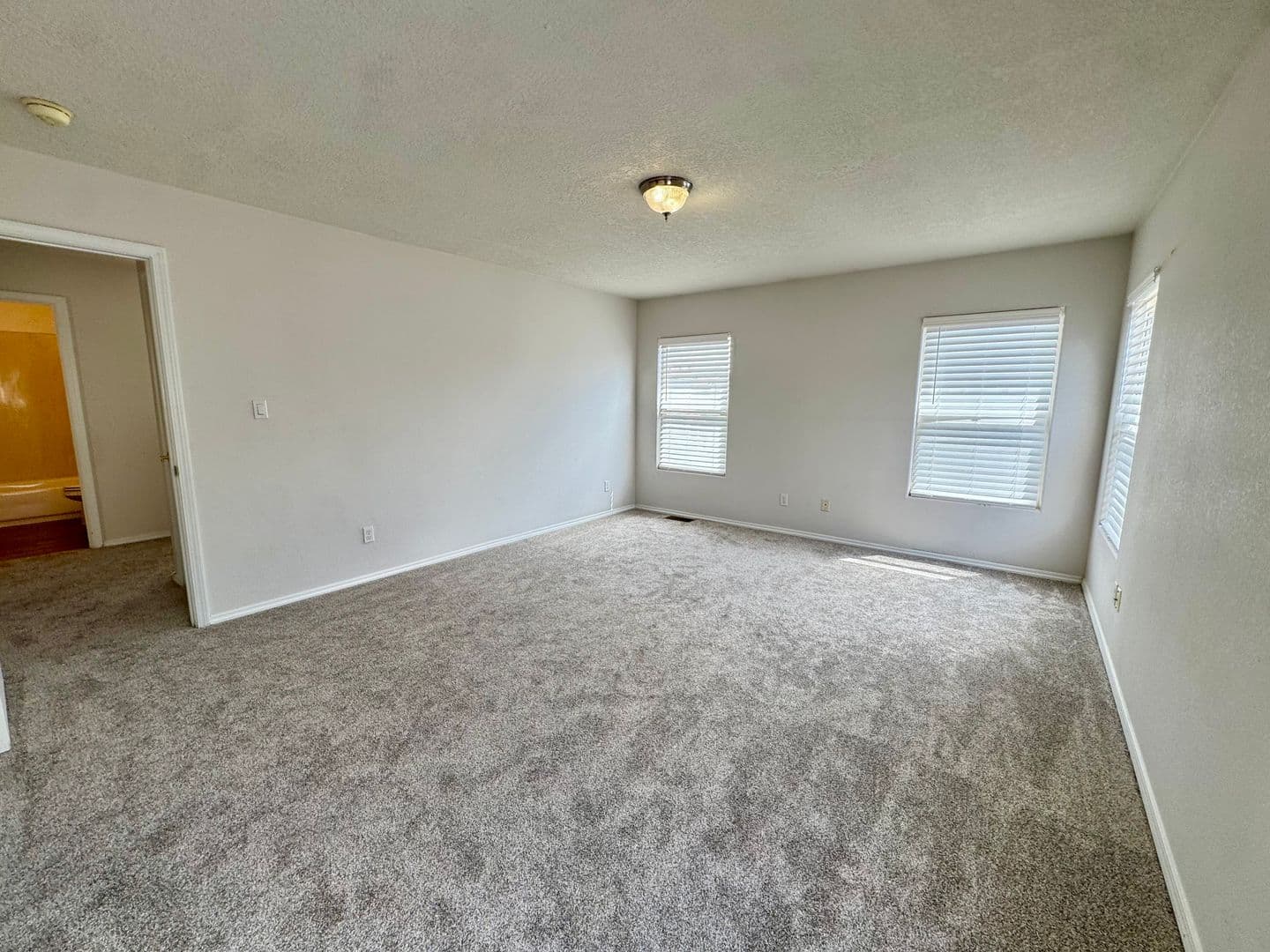 Albuquerque House: 4361 Altura Vista Ln NE