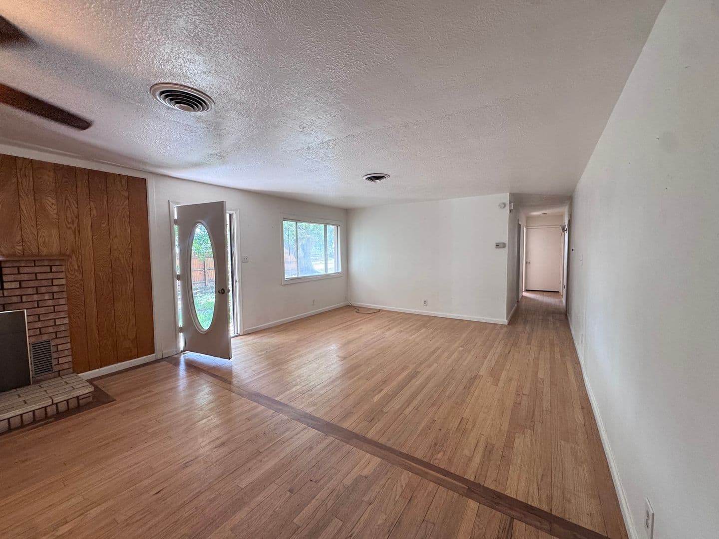 Bosque Farms House: 2495 Margaret Dr