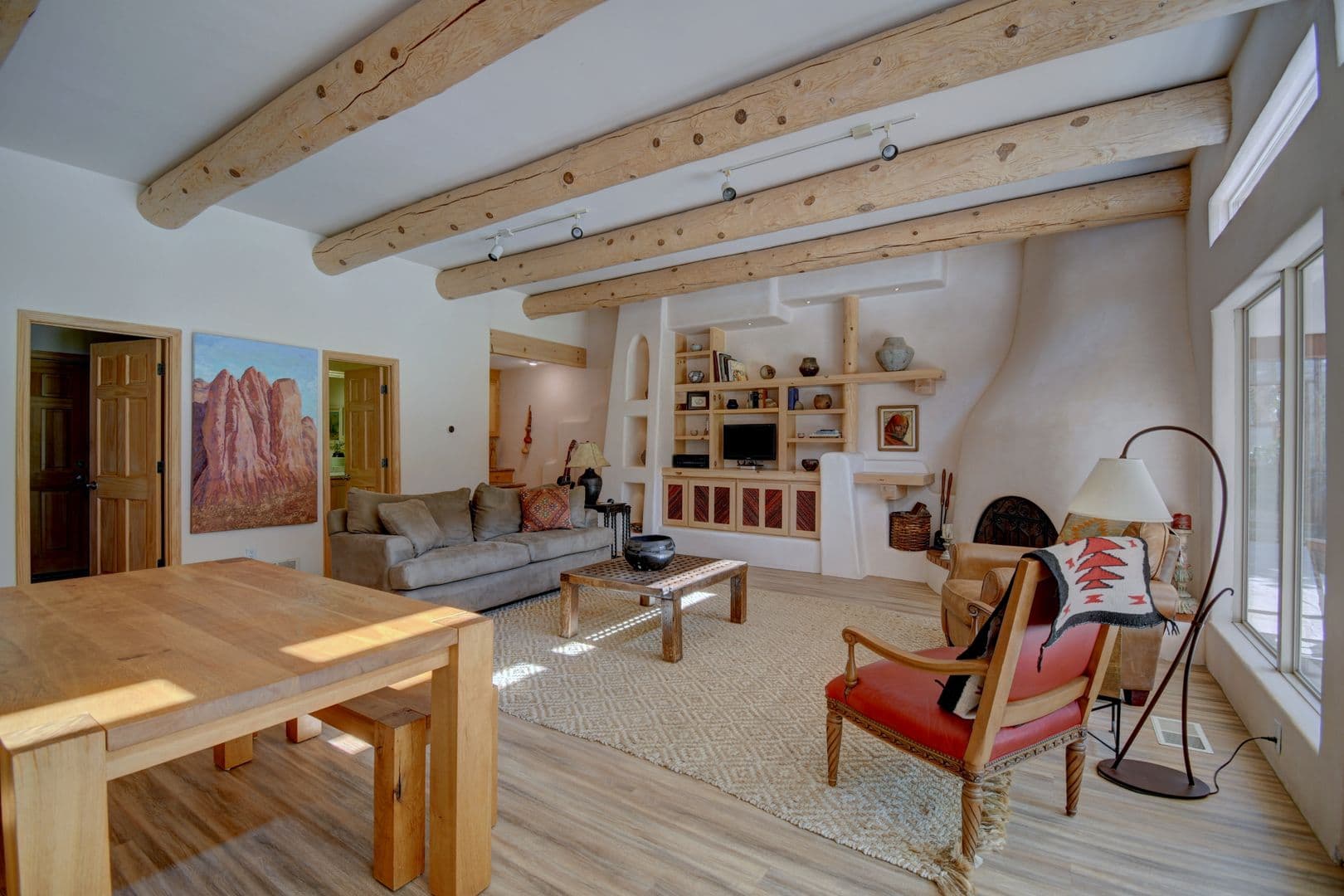 Albuquerque House: 3112 Camino de la Sierra NE
