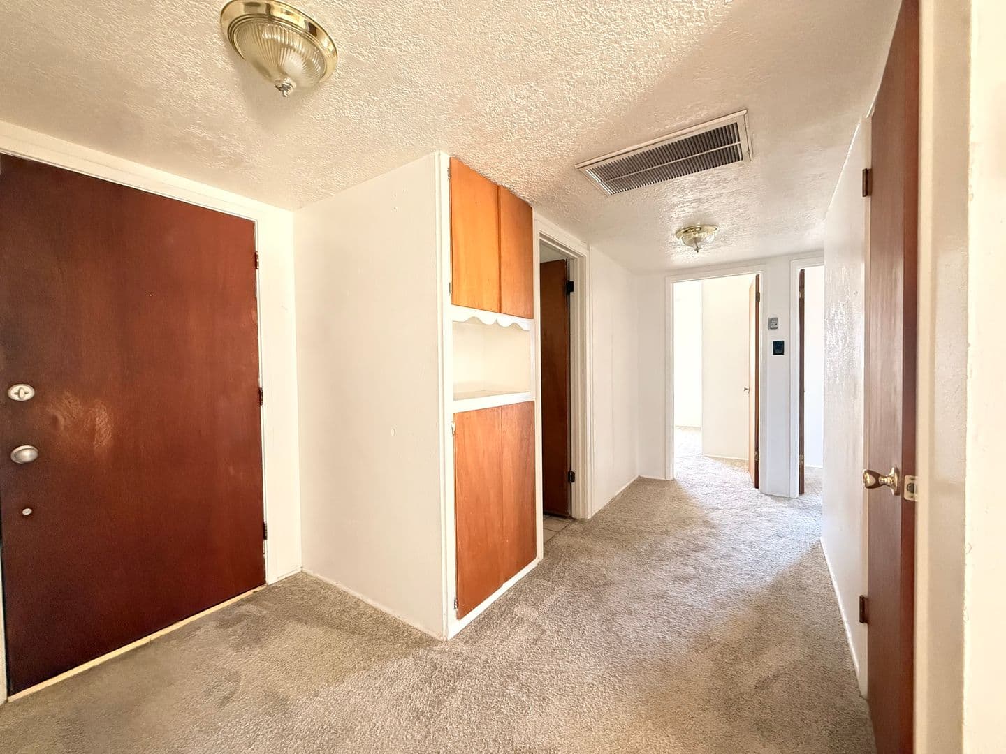 Albuquerque House: 1831 Childers Dr NE