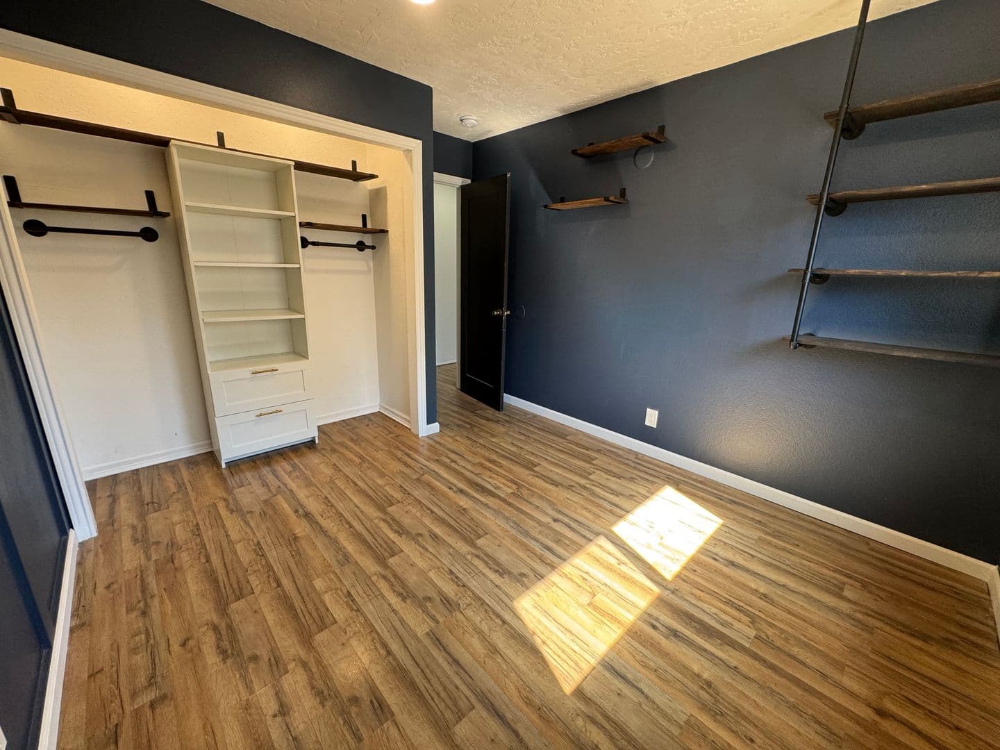 Albuquerque House: 2705 Mesilla St NE