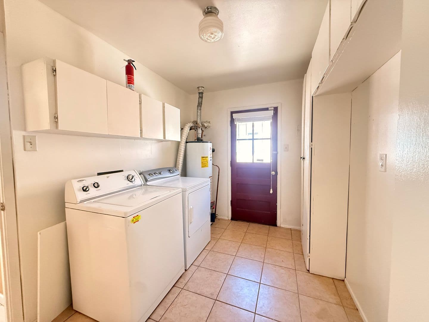 Albuquerque House: 1831 Childers Dr NE
