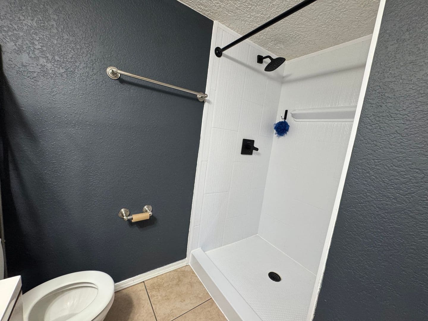 Albuquerque House: 6041 Sequoia Rd NW, B-12