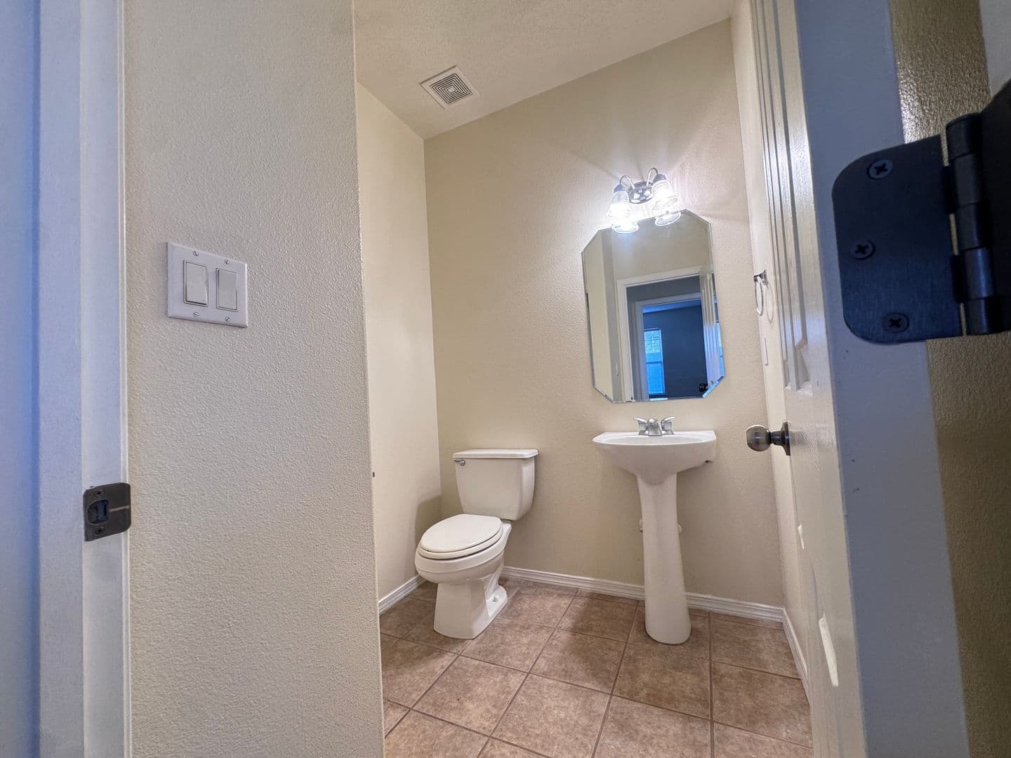 Albuquerque House: 4835 Spanish Sun Ave NE