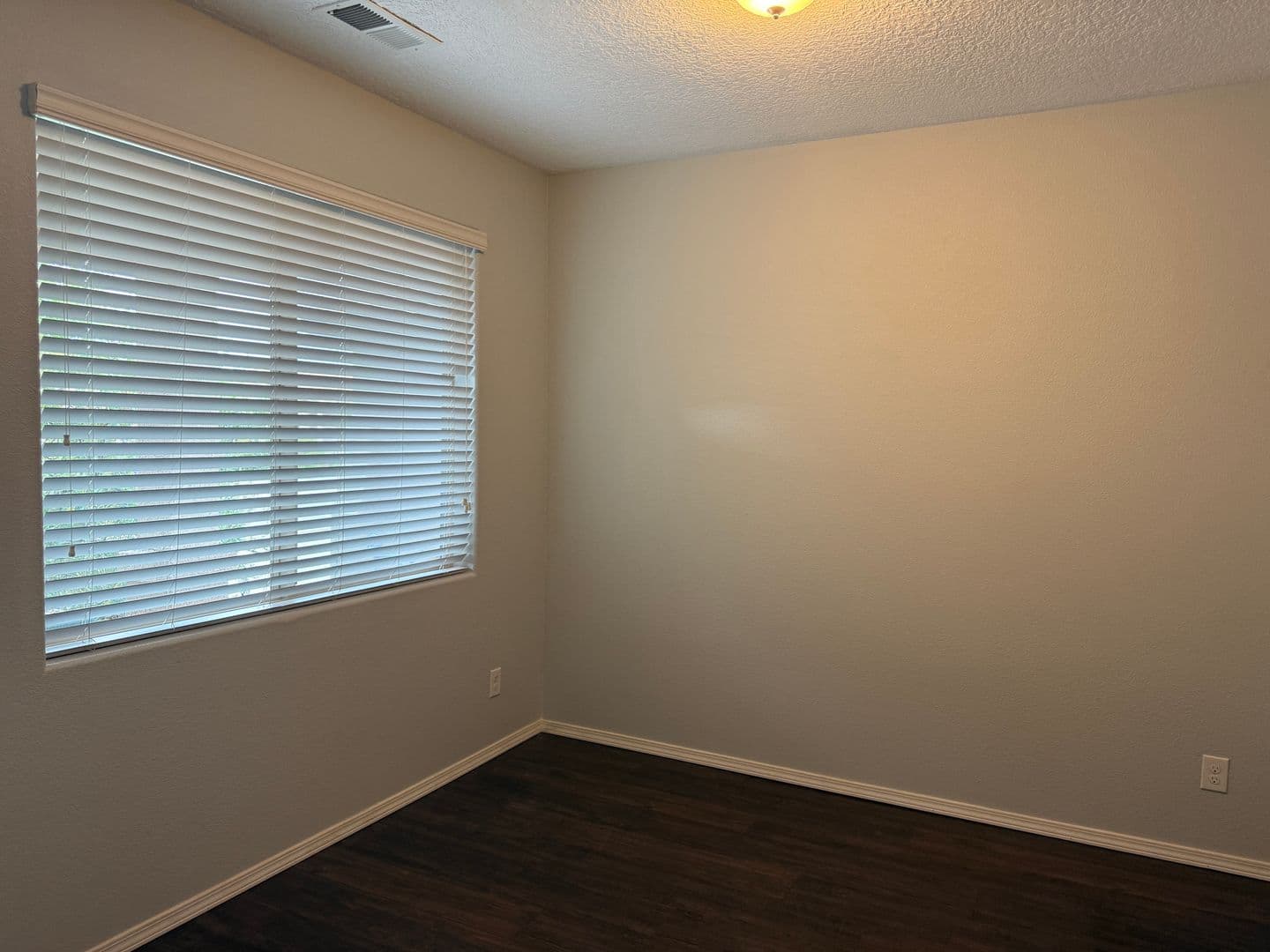 Albuquerque House: 5909 Mafraq Ave NW