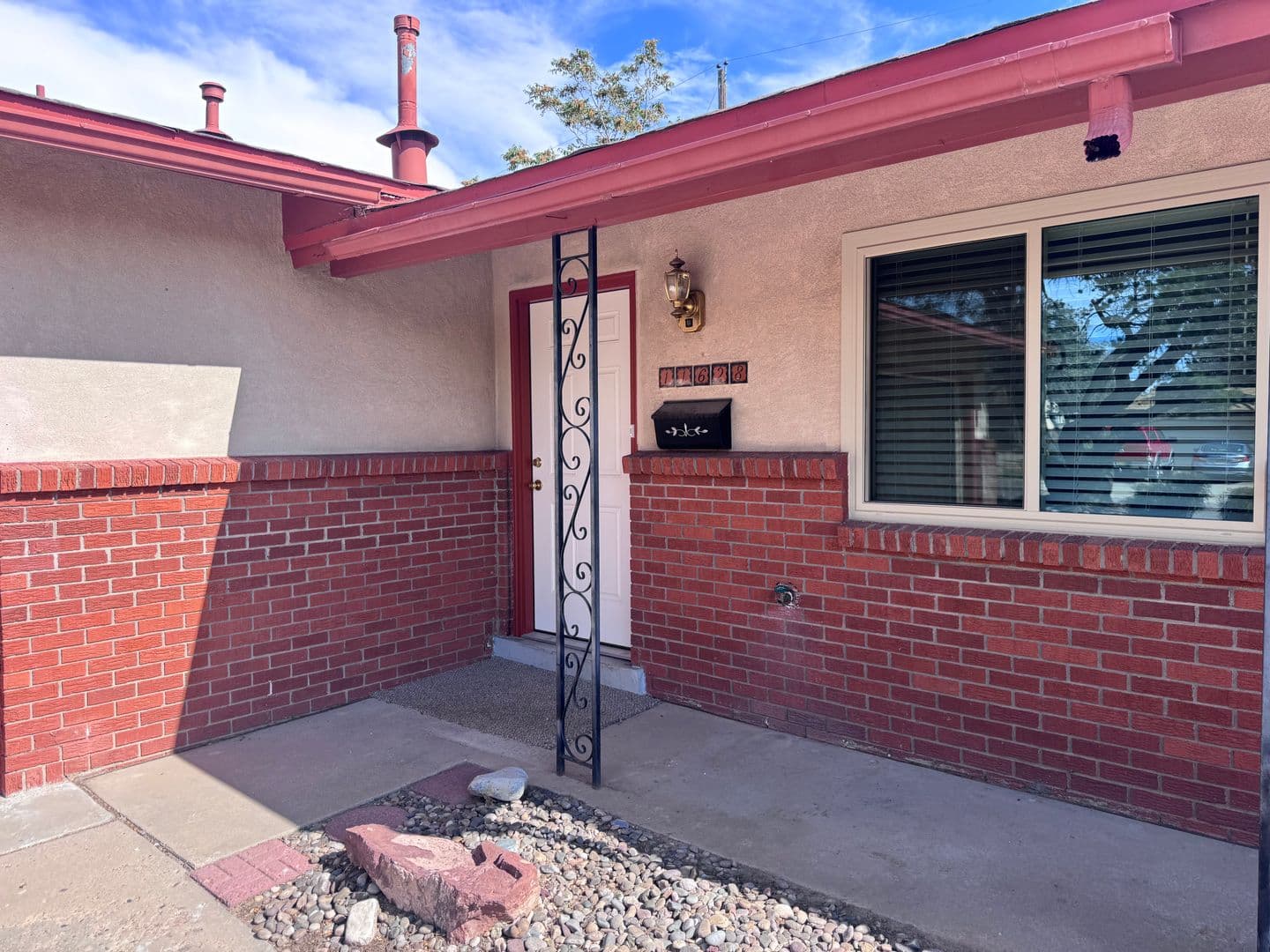 Albuquerque House: 11628 Nambe Ave NE
