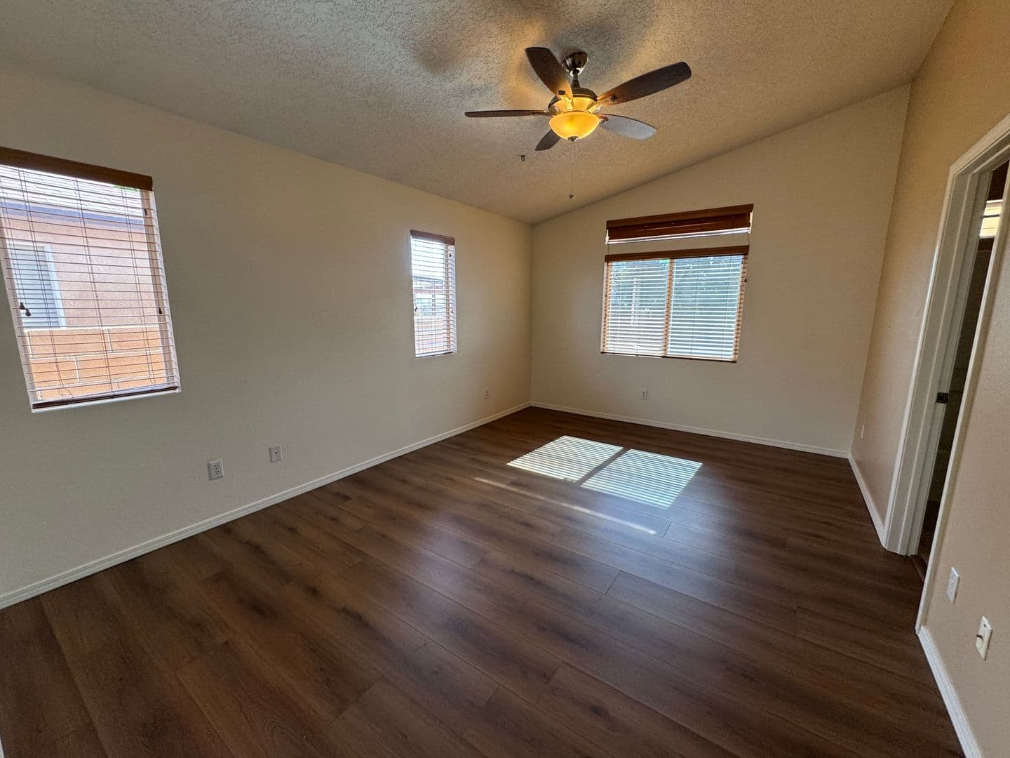 Albuquerque House: 6140 Ursa Ave NW