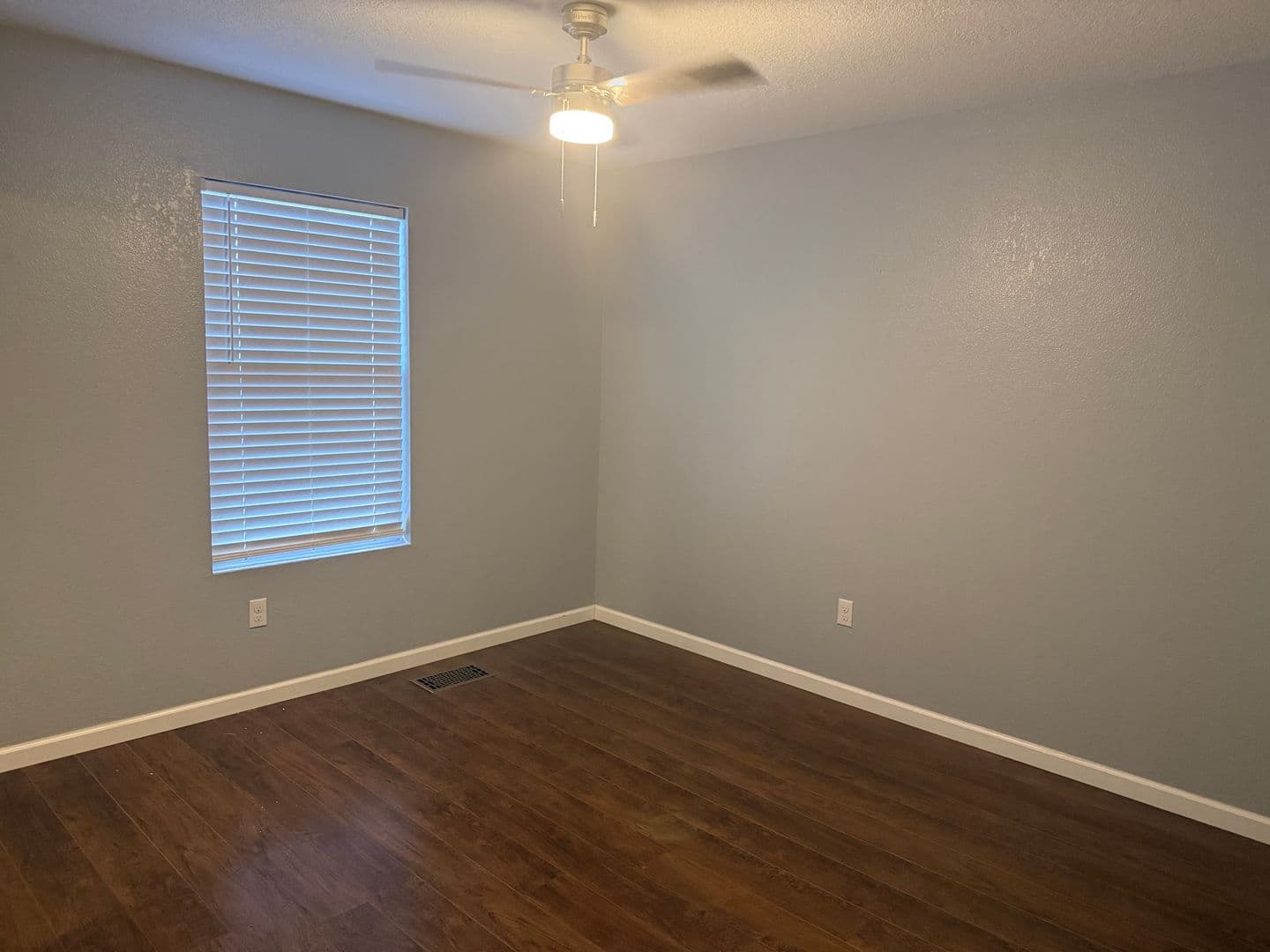 Albuquerque House: 4115 Rowe Ave NW