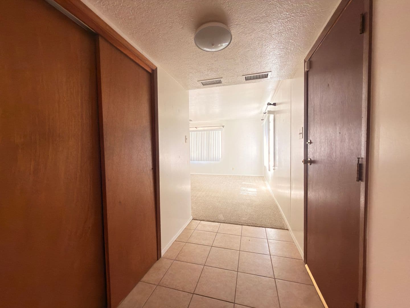 Albuquerque House: 1831 Childers Dr NE