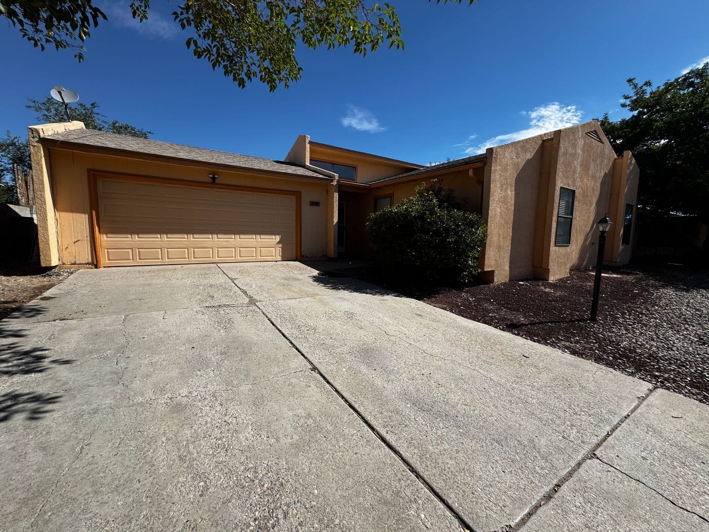 Rio Rancho House: 2261 Green Lake Rd NE