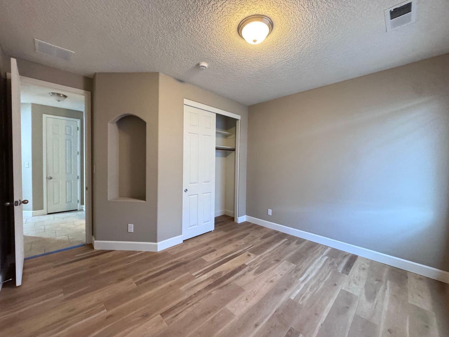Albuquerque House: 1504 Barbaro Dr SE