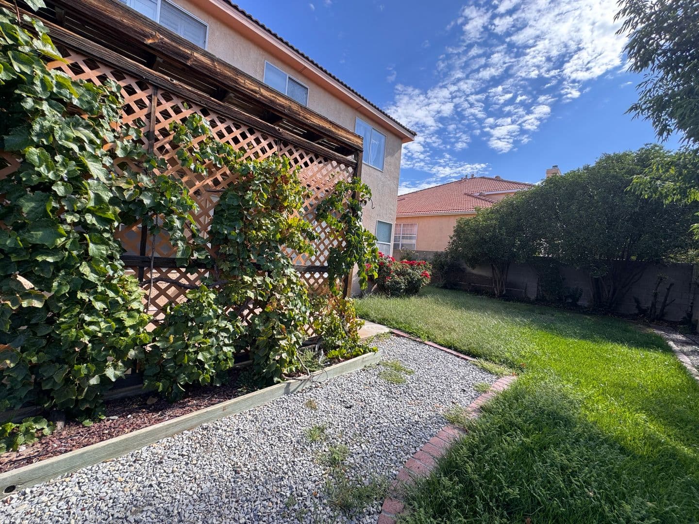 Albuquerque House: 11824 Caribou Ave NE