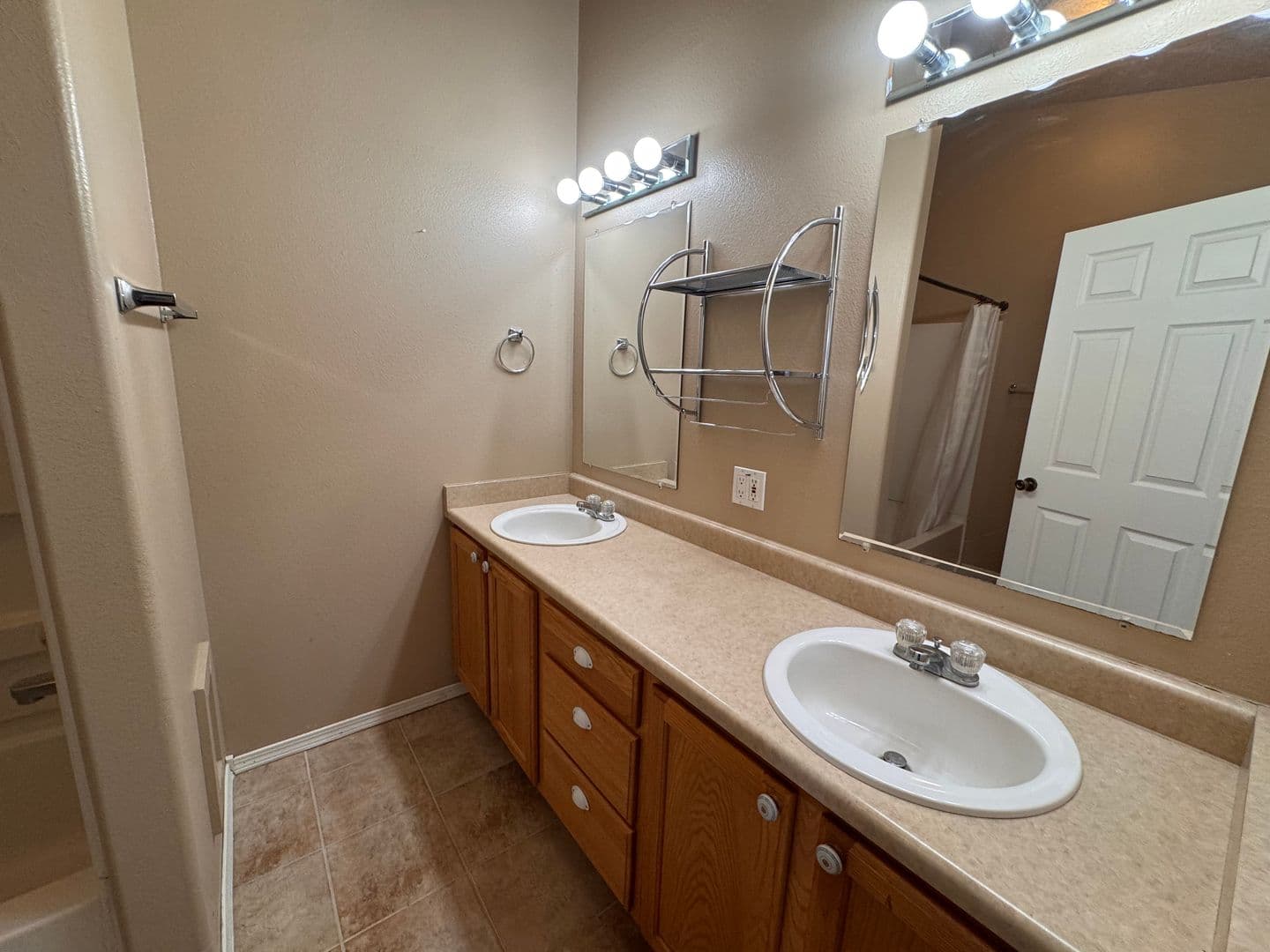 Albuquerque House: 5615 Del Oeste Dr NW