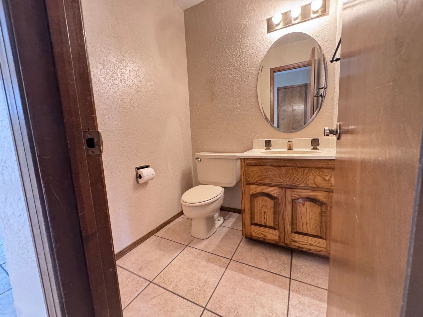 Albuquerque House: 850 Southeast Circle NW
