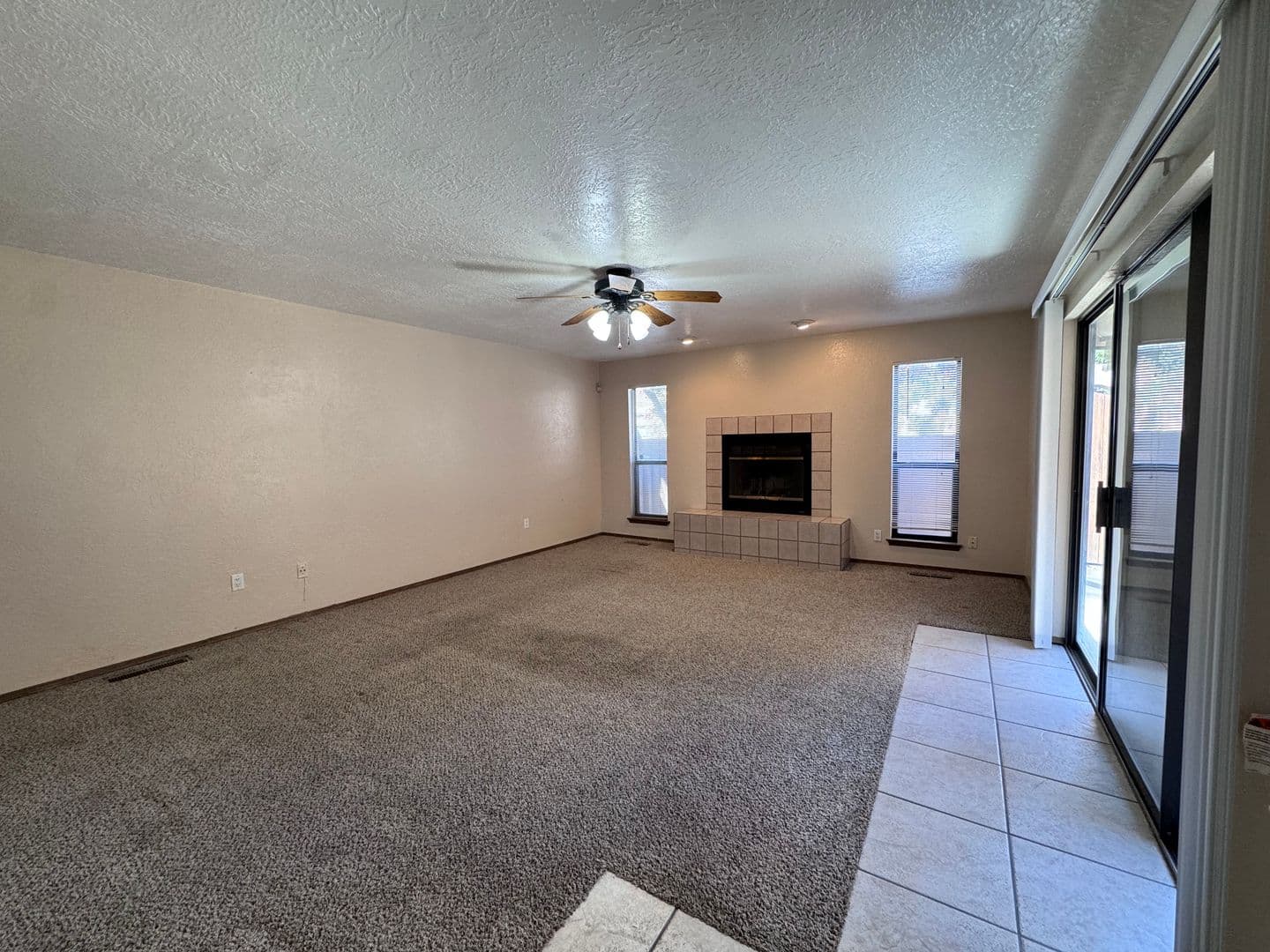 Albuquerque House: 850 Southeast Circle NW