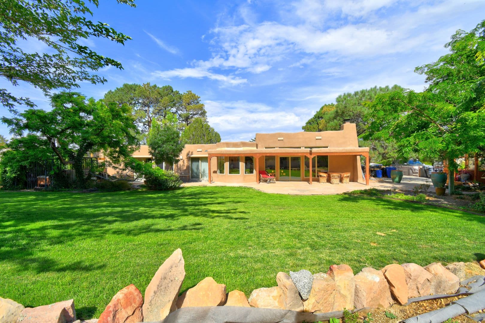 Albuquerque House: 3112 Camino de la Sierra NE