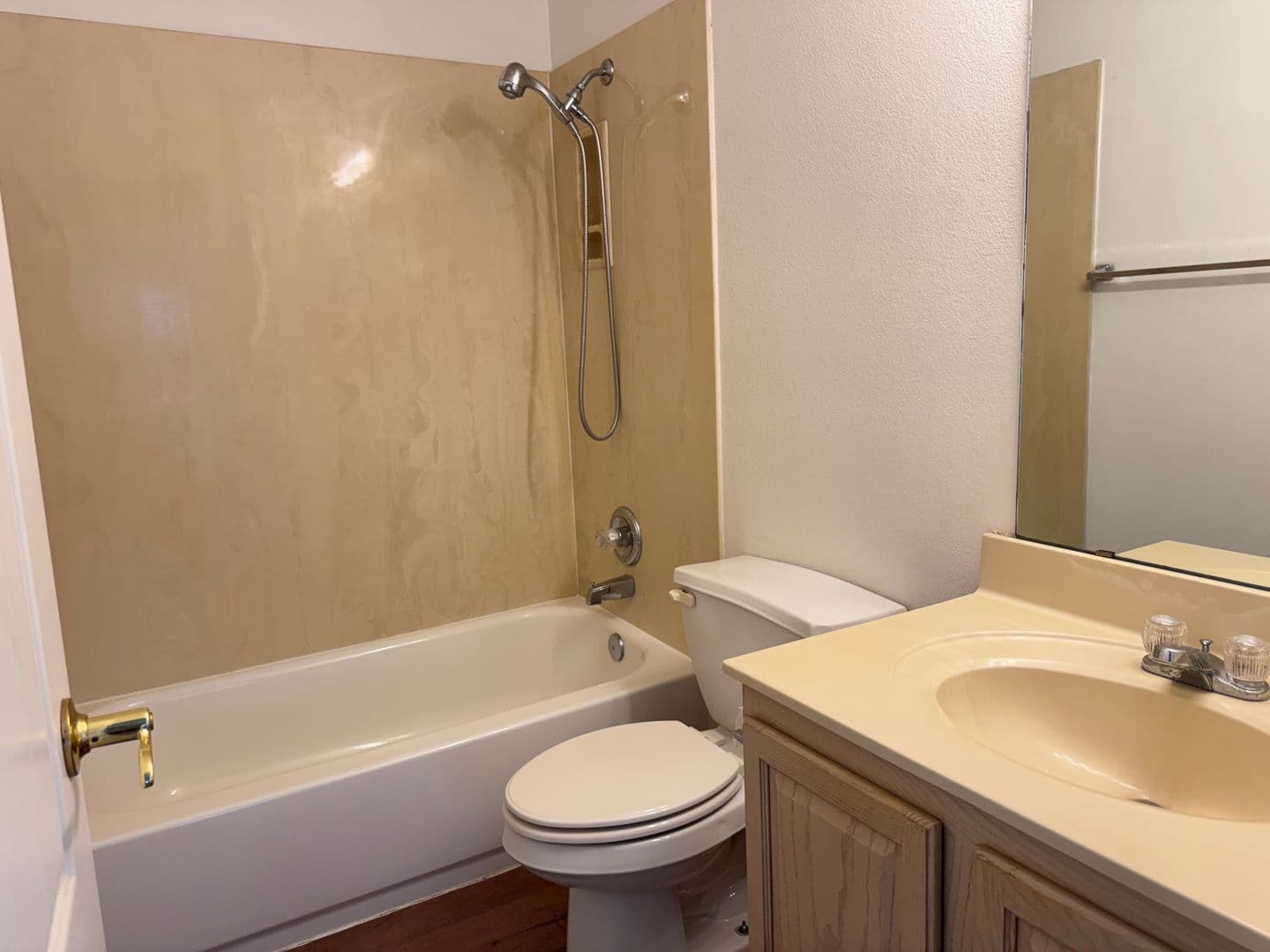 Albuquerque House: 4361 Altura Vista Ln NE