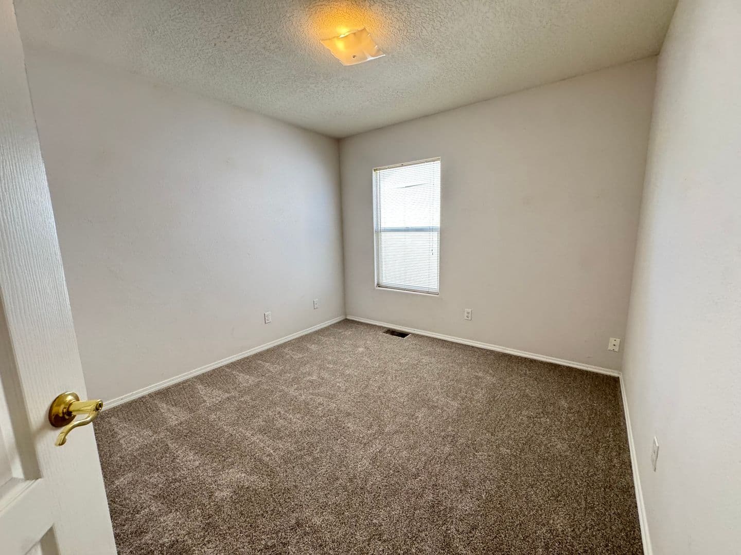 Albuquerque House: 4361 Altura Vista Ln NE