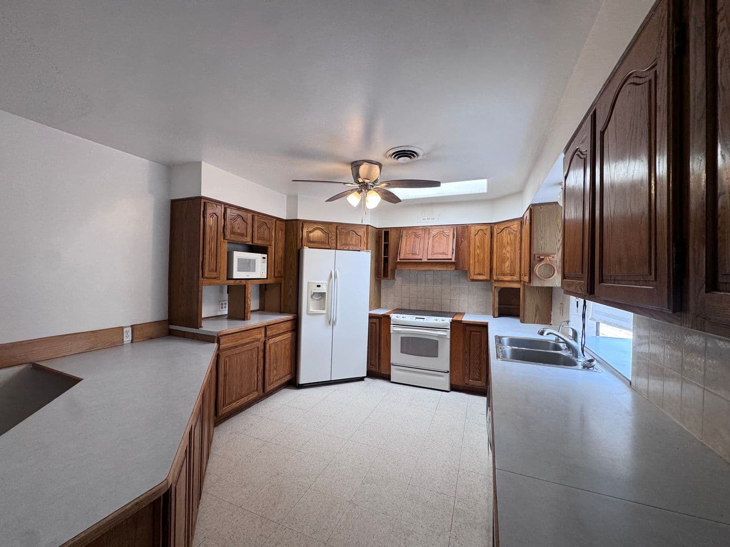 Bosque Farms House: 2495 Margaret Dr