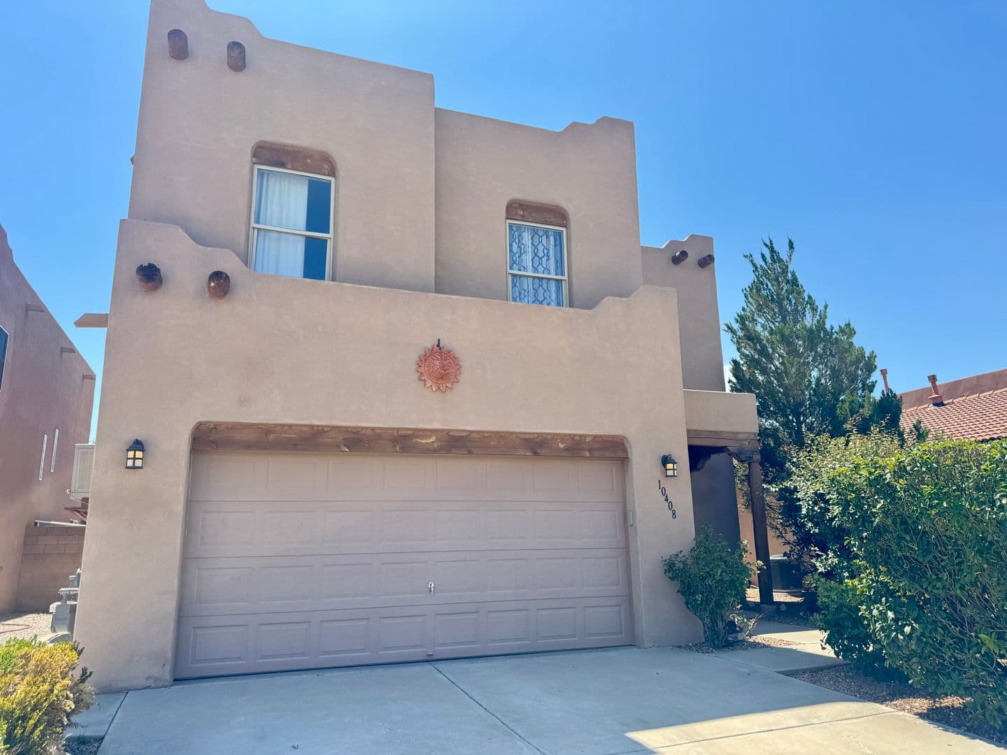 Albuquerque House: 10408 Toscana St NW