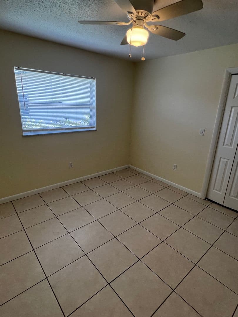 Ft Pierce House: 1024 Jamaica Avenue