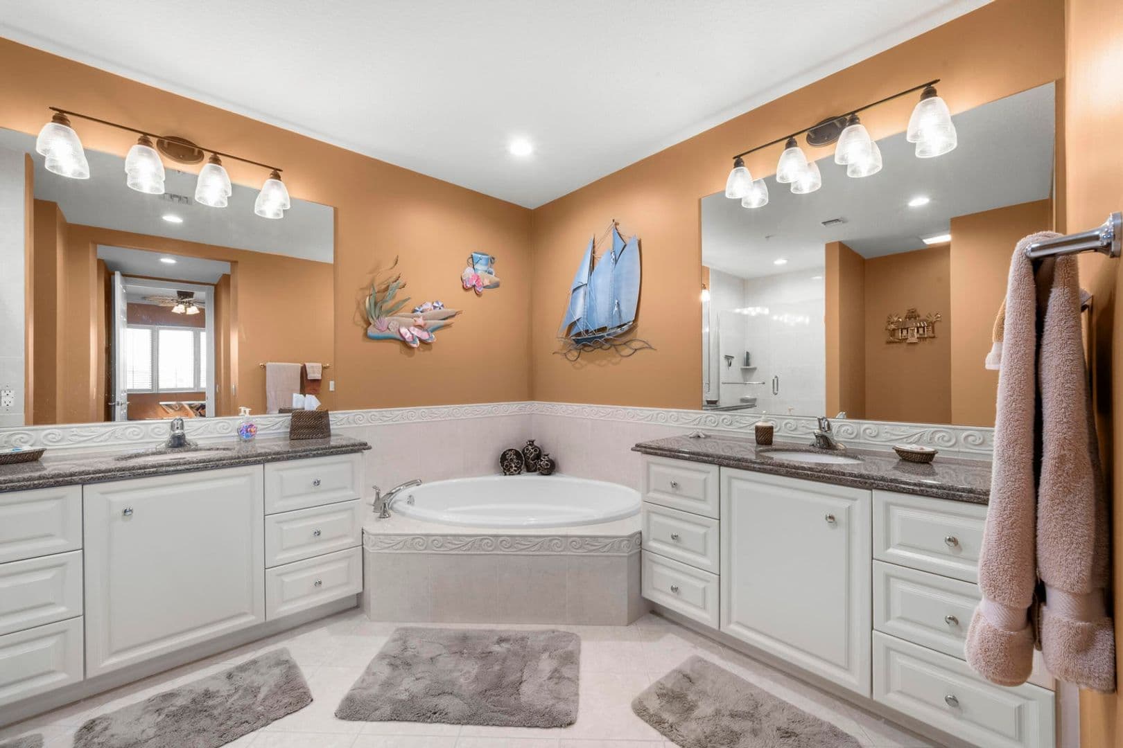 Ft Pierce Condo: 8 Harbour Isle Drive E PH05