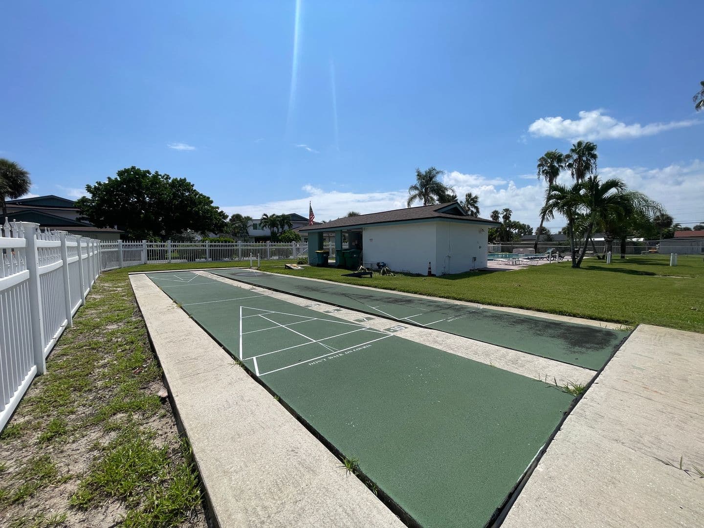 Satellite Beach House: 270 Queens Ct