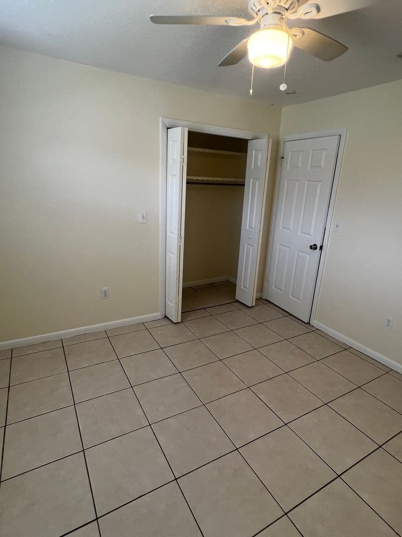 Ft Pierce House: 1024 Jamaica Avenue